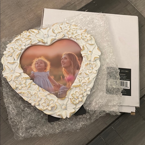 New - Isaac Jacobs Heart Frame - Picture 3 of 4